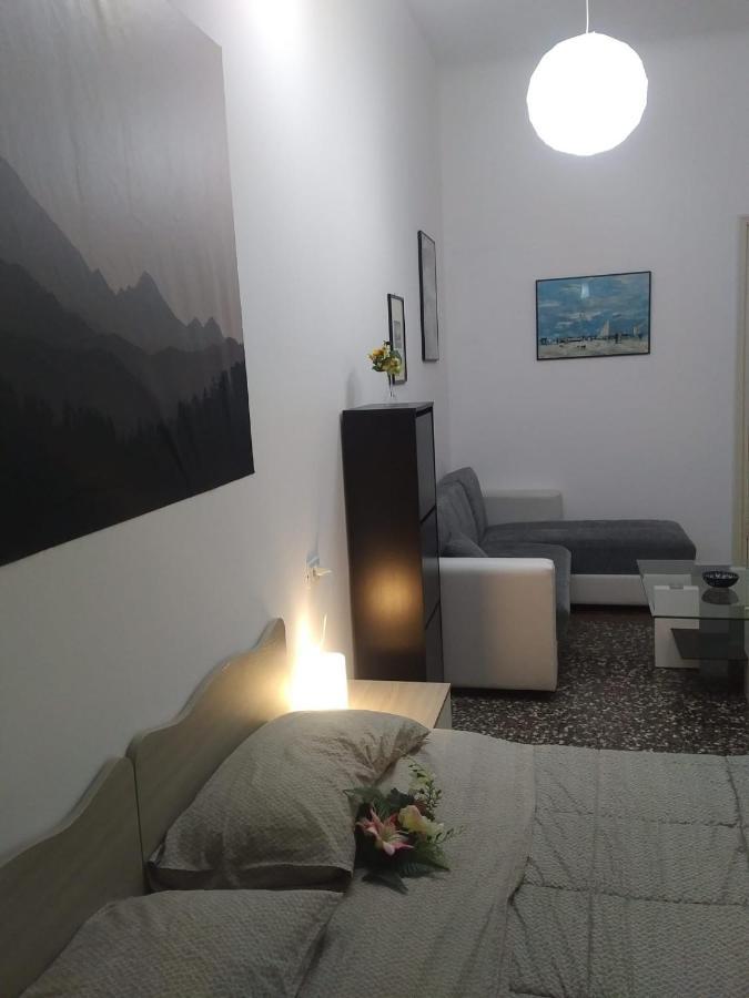 Wow Home - 175 Mq - Posteggio Privato - Davanti Porto Traghetti - Fino A 10 Posti Letto Genoa Exterior photo